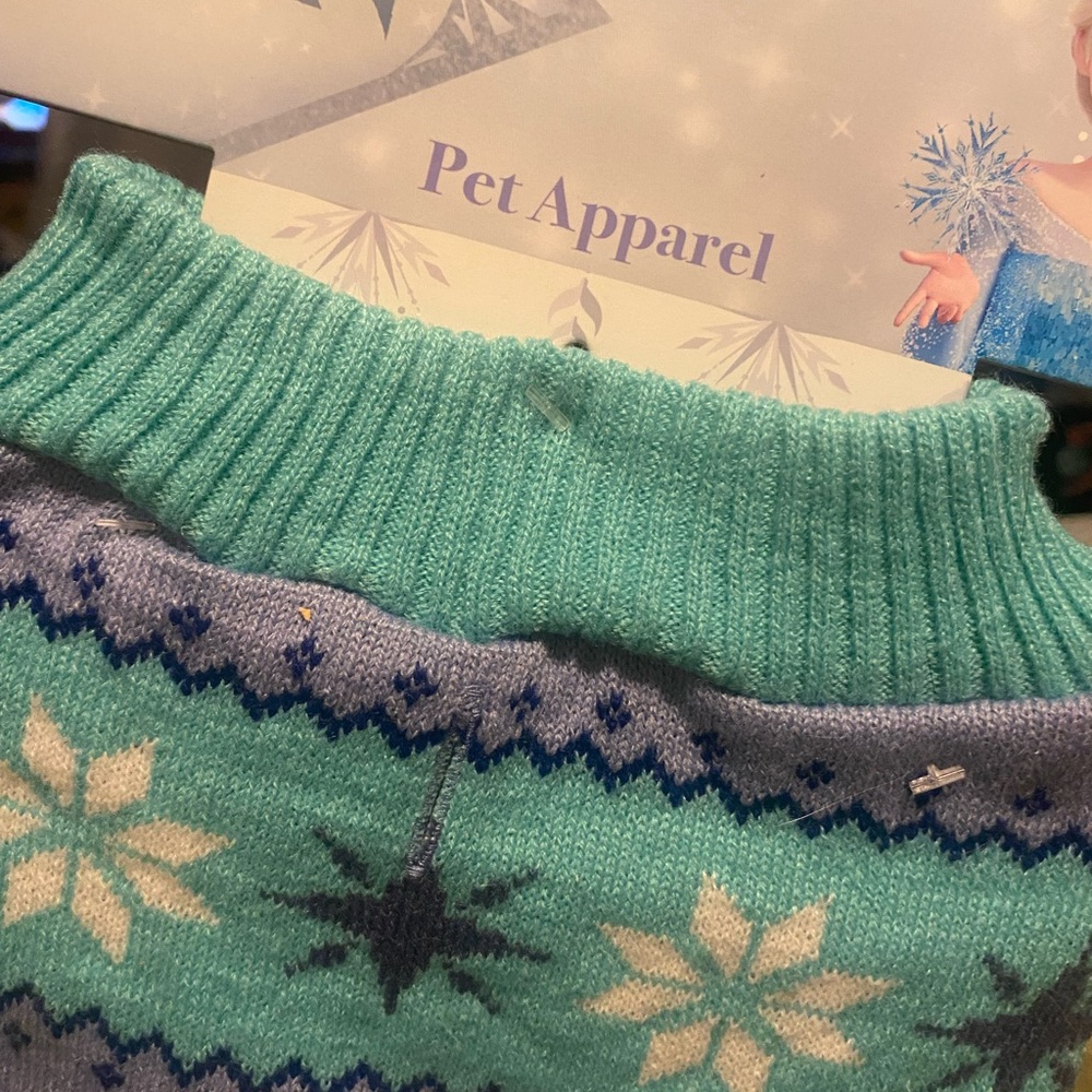 FROZEN Disney’s frozen NWT dog sweater periwinkle & aqua SZ Med - Picture 6 of 13